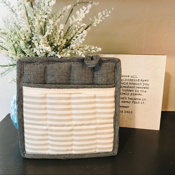 Other - NWOT Striped Pot Holder